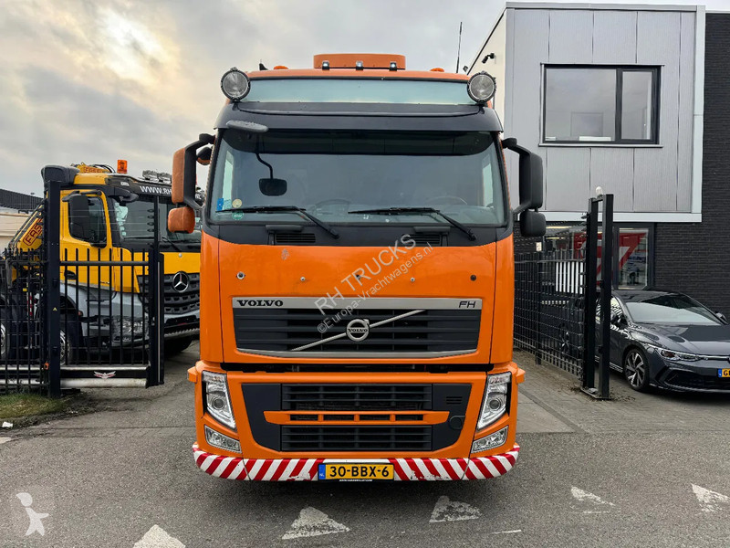 Traktor Volvo 500 8X2 - EURO 5 + LIFT/STEERING...