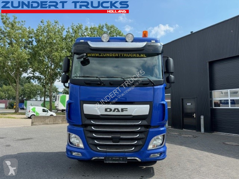 Tracteur DAF 480 SPACECAB