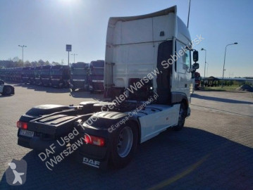 Cabeza tractora DAF