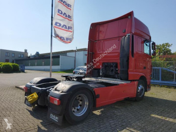Cabeza tractora DAF
