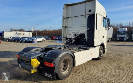 Cabeza tractora DAF