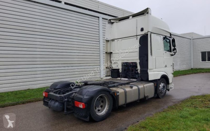 Cabeza tractora DAF