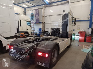 Cabeza tractora DAF