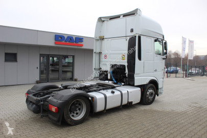 Cabeza tractora DAF