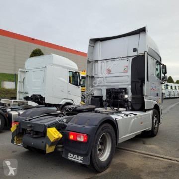 Cabeza tractora DAF