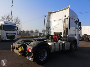 Cabeza tractora DAF