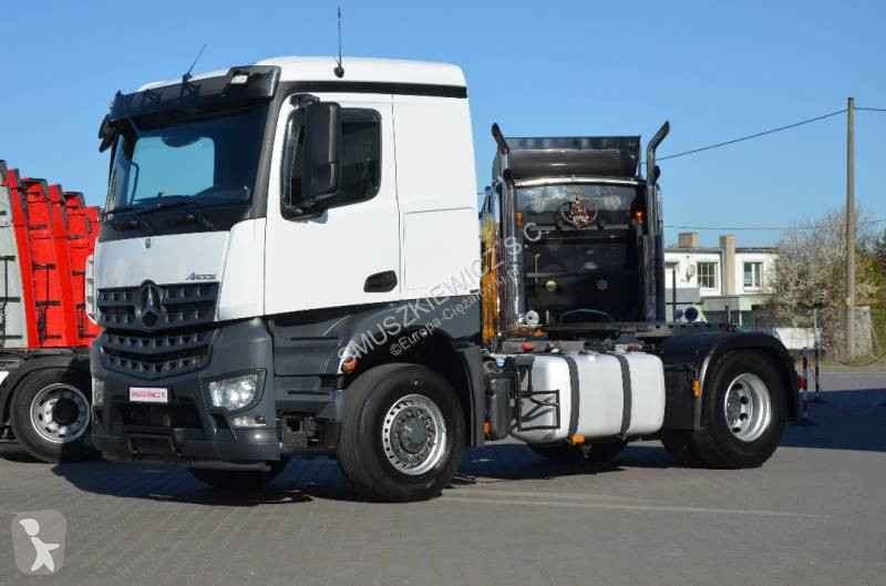 Traktor Mercedes