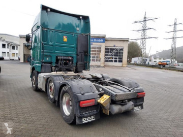 Cabeza tractora DAF