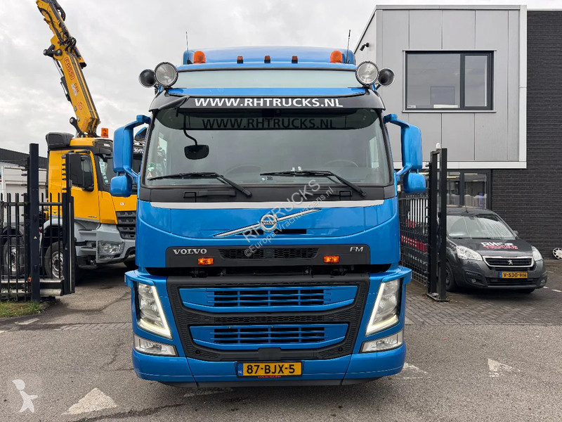 Trekker Volvo FM 370 4X2 SPOILERS EURO 6 SKIRTS...