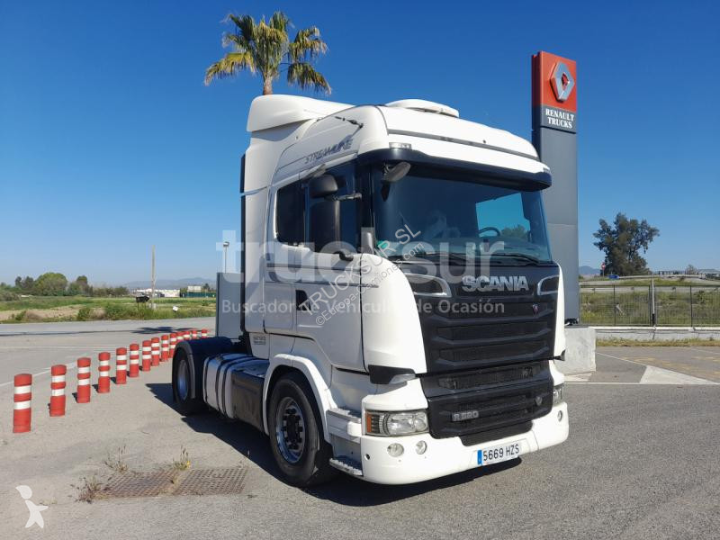 Traktor Scania 520