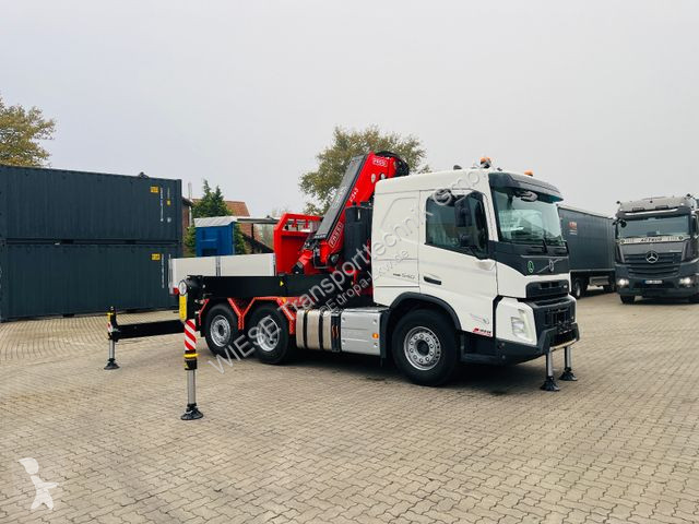 Traktor Volvo 540 6x2 mit Kran Fassi F545.2.28