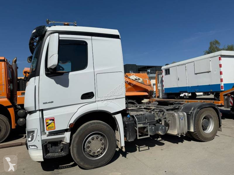 Traktor Mercedes