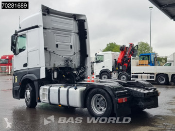 Traktor Mercedes
