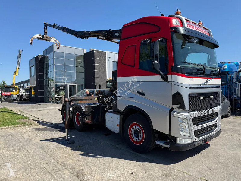Tractor Volvo 6X4 - EURO 6 + PALFINGER EPSILON...