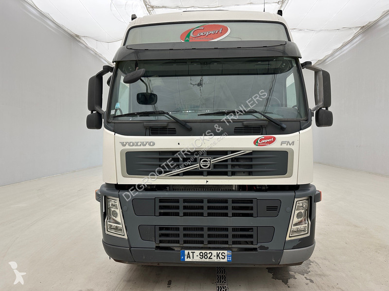 Tracteur Volvo 450