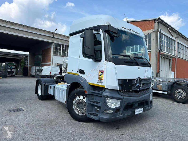 Traktor Mercedes 1843