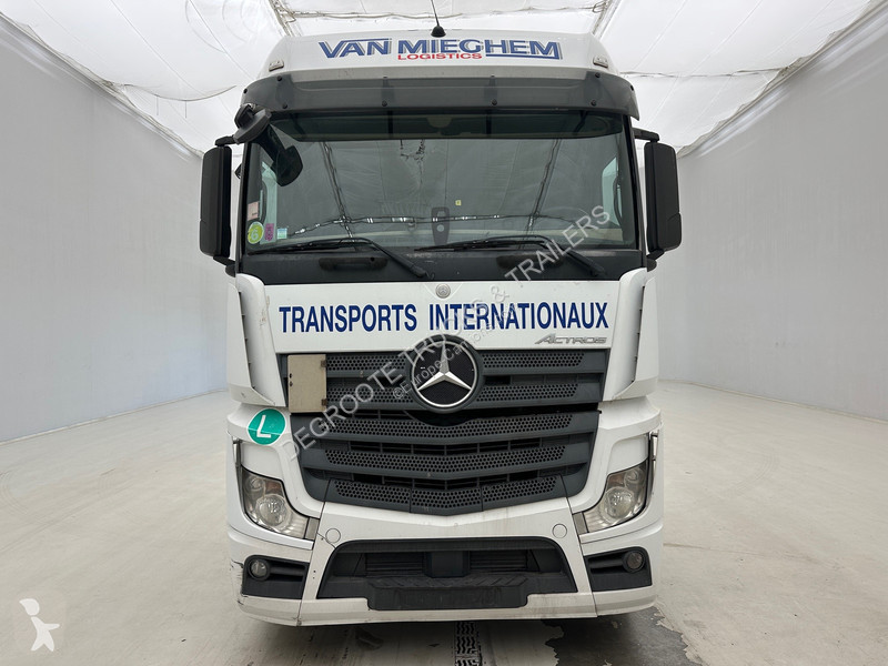 Traktor Mercedes 1842