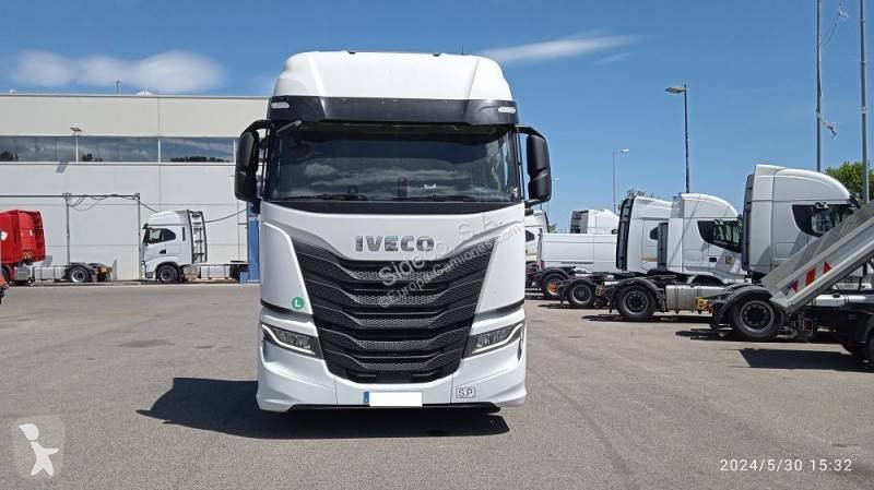 Tracteur Iveco
