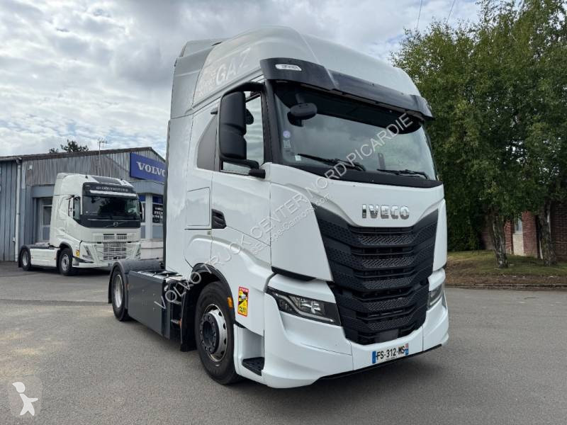 Traktor Iveco