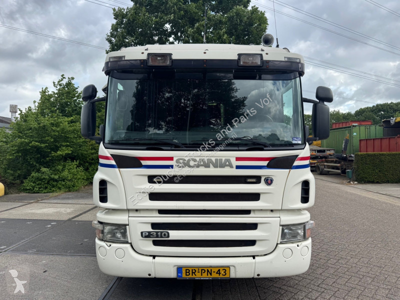 Trekker Scania P310 EURO 3 / AUTOMATIC 3 PEDAS