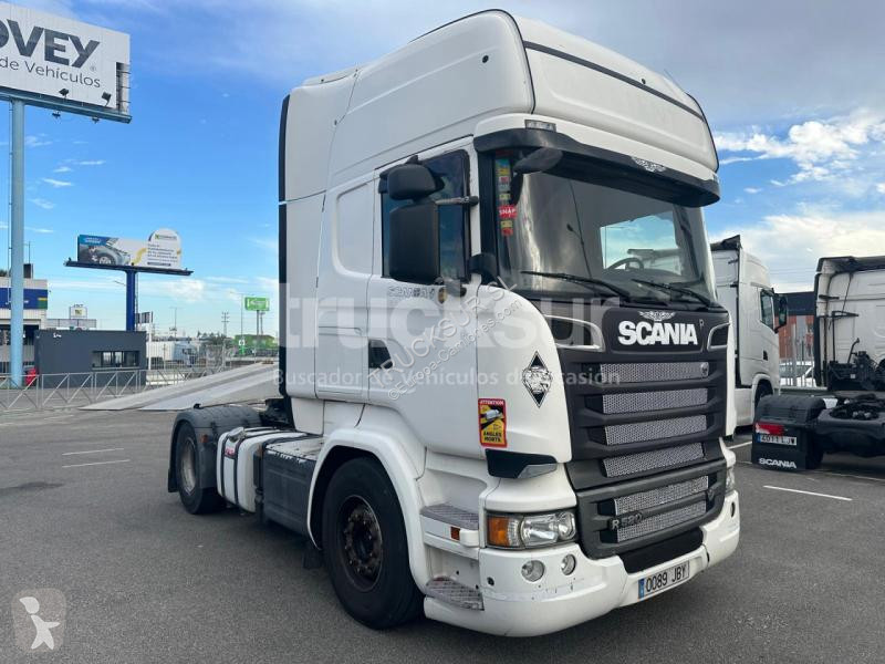 Traktor Scania 520