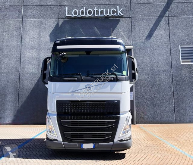 Trattore Stradale Volvo FH