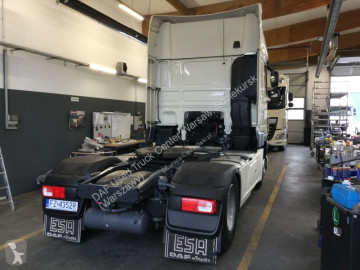 Cabeza tractora DAF