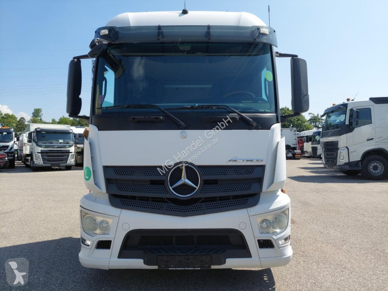 Traktor Mercedes Actros 1840, MP4