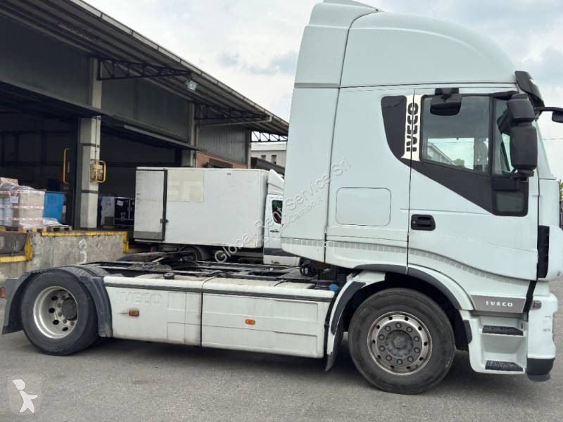 Traktor Iveco