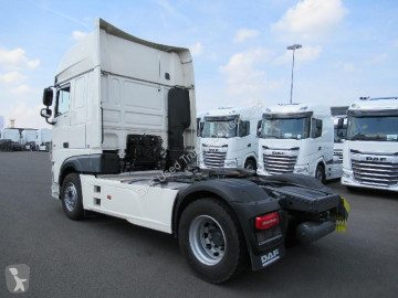 Cabeza tractora DAF