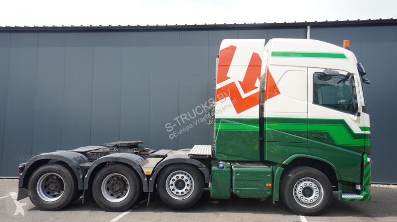 Traktor Volvo 750 8X4 260T 683.000KM