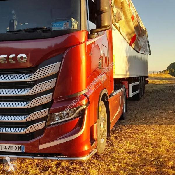 Traktor Iveco