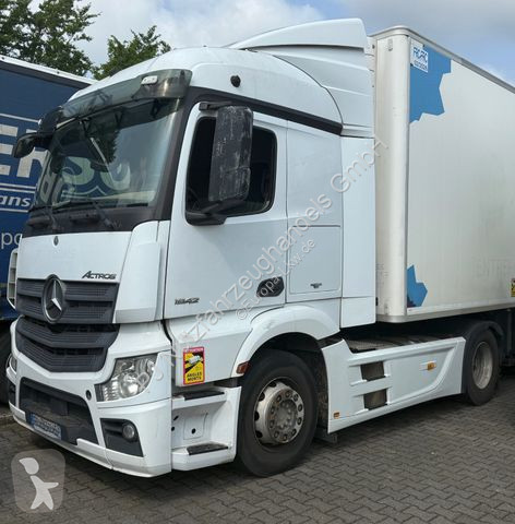 Traktor Mercedes 1842 LS