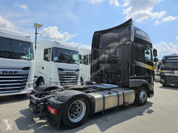 Cabeza tractora DAF