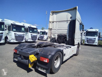 Cabeza tractora DAF