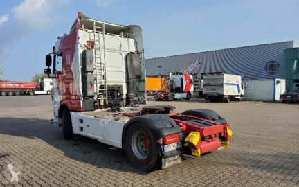 Cabeza tractora DAF