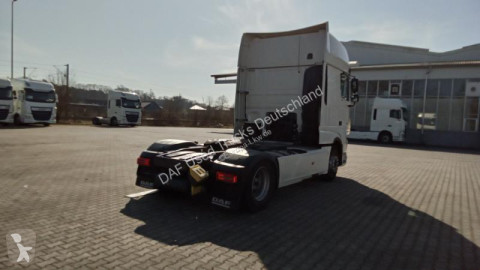 Cabeza tractora DAF
