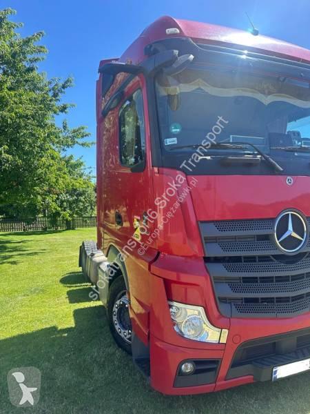 Traktor Mercedes