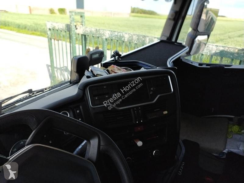 Traktor Iveco