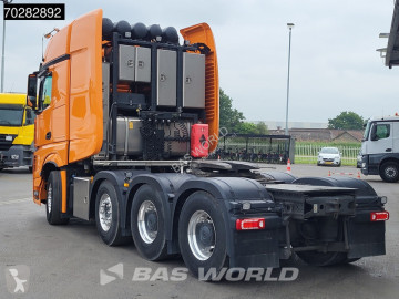 Traktor Mercedes