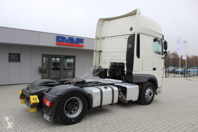 Cabeza tractora DAF