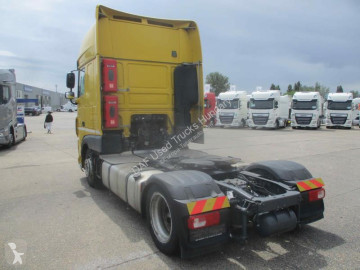 Cabeza tractora DAF