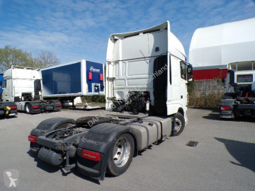 Cabeza tractora DAF