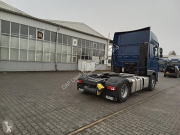 Cabeza tractora DAF