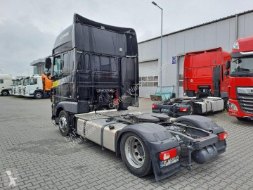 Cabeza tractora DAF