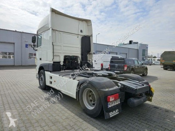 Cabeza tractora DAF