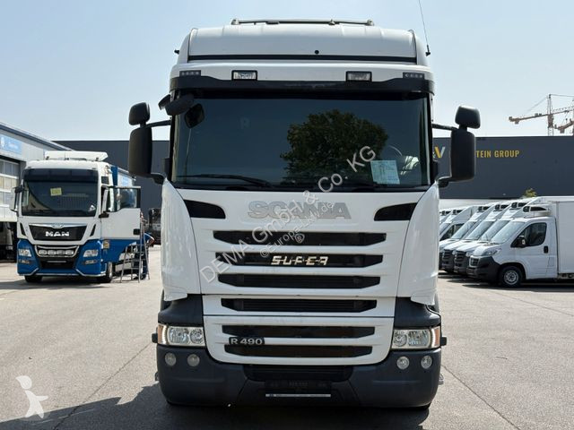Traktor Scania...
