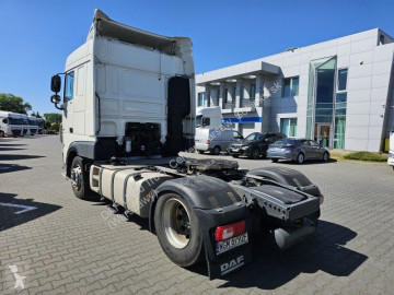 Cabeza tractora DAF