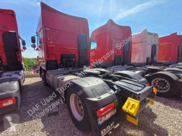 Cabeza tractora DAF