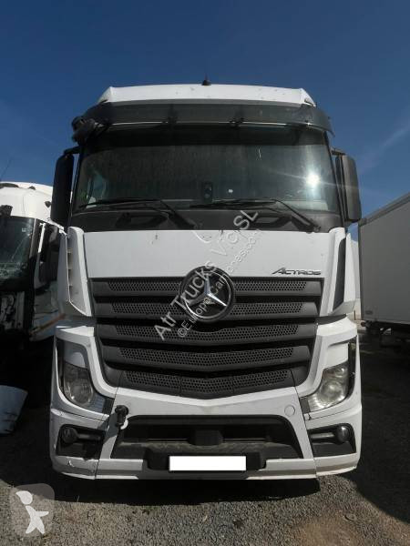 Traktor Mercedes